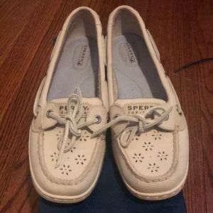 Sperry angel fish white flower cut out